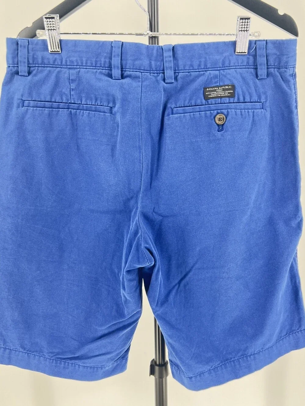 Banana Republic Size 32 chino shorts (1-39) men's classic flat front